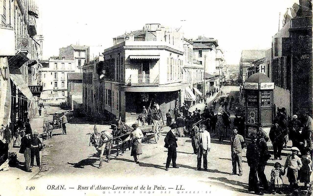 Oran - Rues d'Alsace-Lorraine et de la Paix.jpg